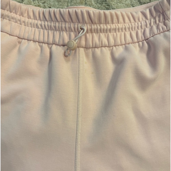 Lululemon softstreme short - Picture 5 of 7